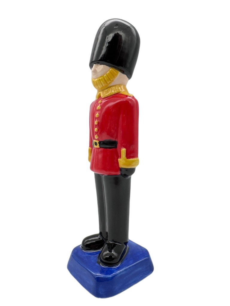 Grenadier Guard - 15cm h x 4.5cm w