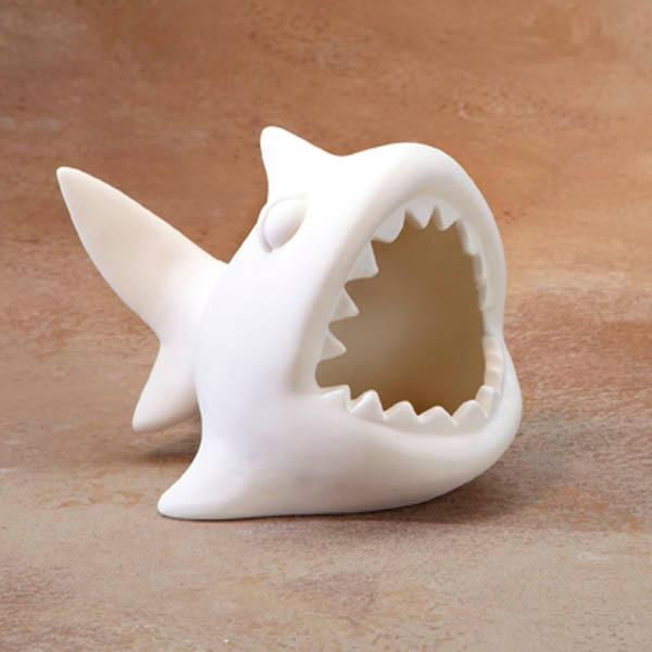 5157 shark scrubby holder