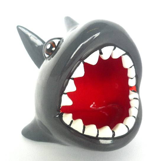 5157 shark scrubby holder 2