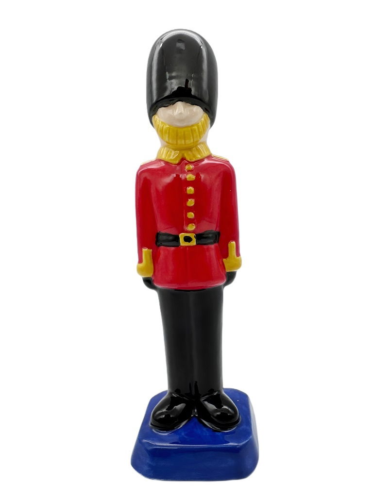 Grenadier Guard - 15cm h x 4.5cm w