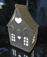 Large Gingerbread House Lantern in dark (2)